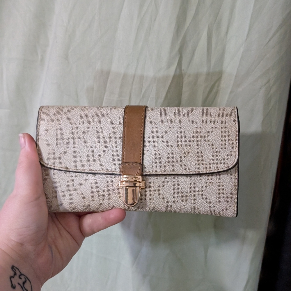Micheal Kors wallet circa 2015